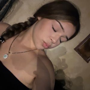 Meet your Posher, Aliza rivera